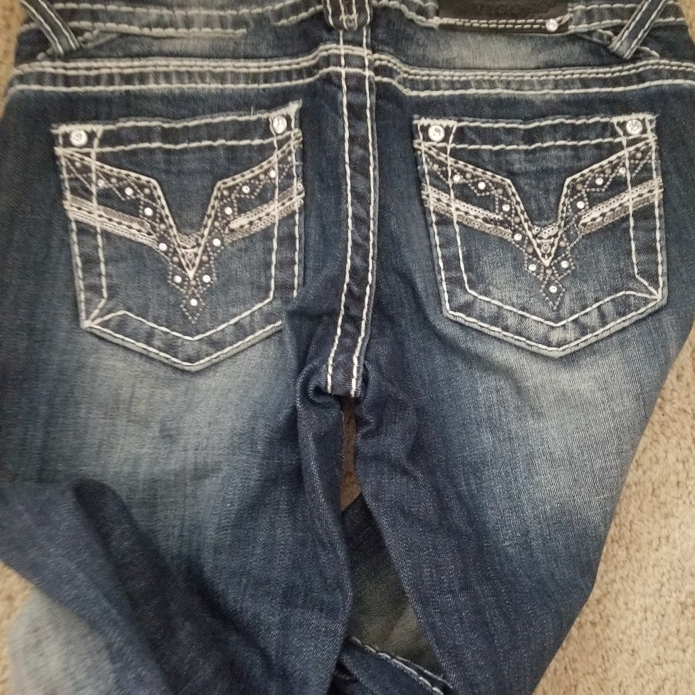 Jeans - Picture 8 of 10